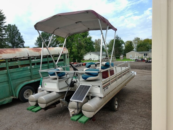 2005-cruiser-lo-pro-pontoon-boat-image-4