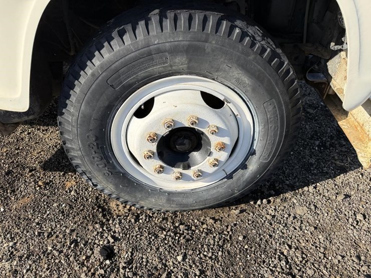 ford-f700-image-10