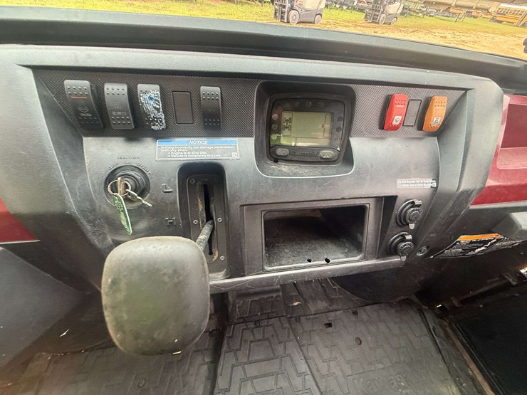 2018-kawasaki-mule-4x4-crew-cab-diesel-(10,323-miles)-image-9