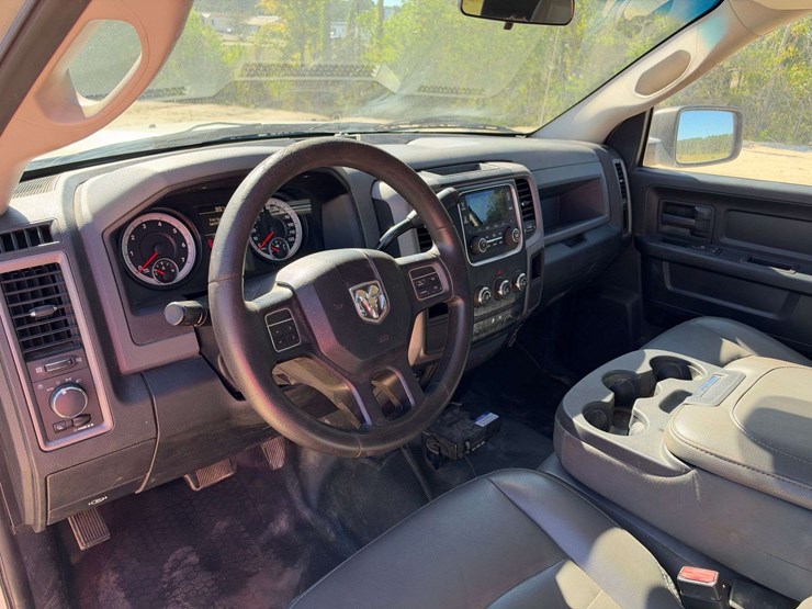 2014-dodge-1500-image-11