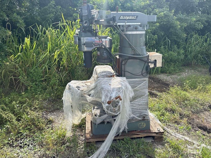 bridgeport-vertical-milling-machine-image-1