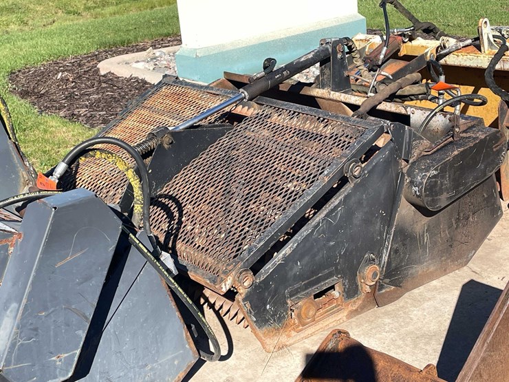 #1810-•-bobcat-60"-power-landscape-rake-attachment-image-2