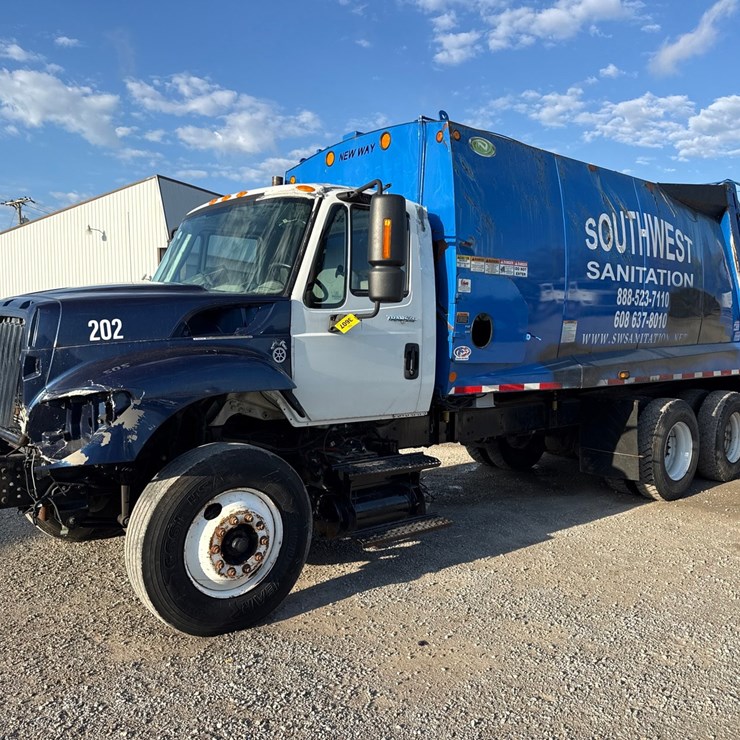 2008 INTERNATIONAL 7400