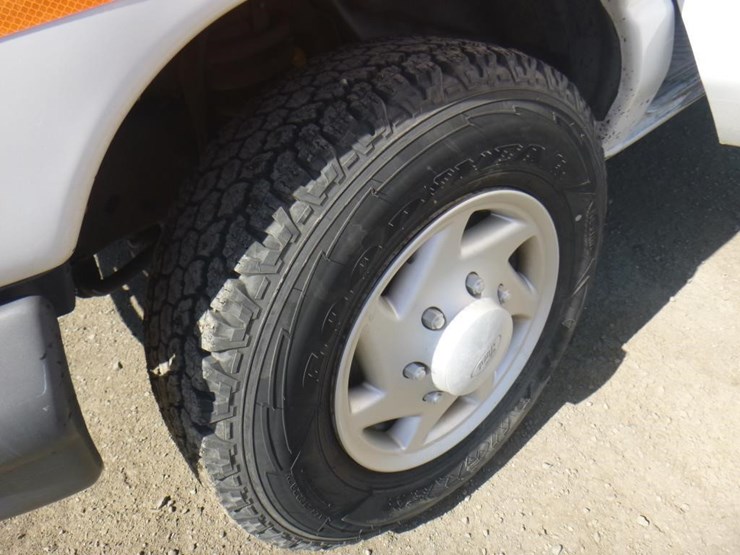 2007-ford-econoline-350-image-12