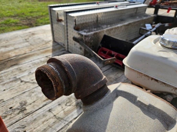 #2146-•-honda-3"-gas-powered-water-pump-image-9