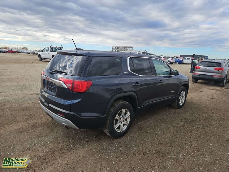 2018-gmc-acadia-image-4