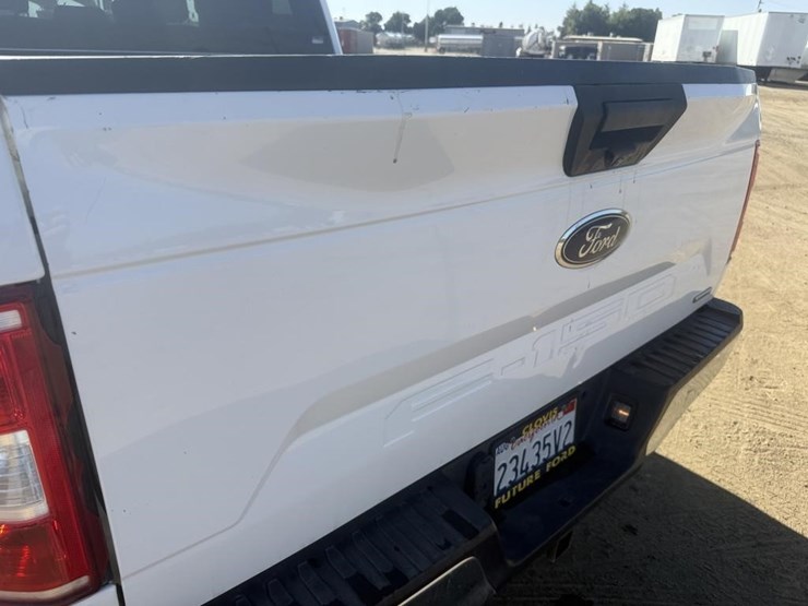 2020-ford-f150-image-31