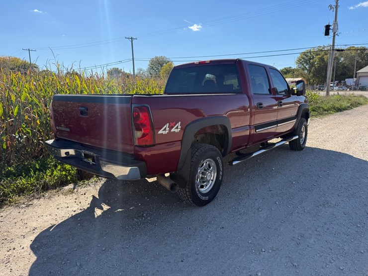 2006-chevrolet-2500hd-image-17