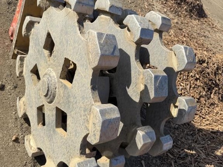 cat-excavator-compaction-wheel-image-4