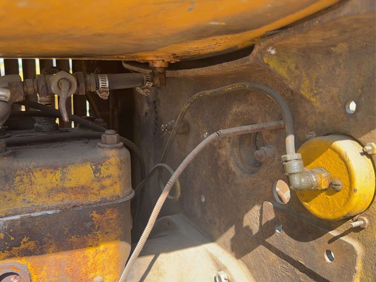 caterpillar-10-image-25