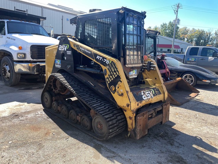 #1788-•-2017-asv-rt-75-track-loader-image-1