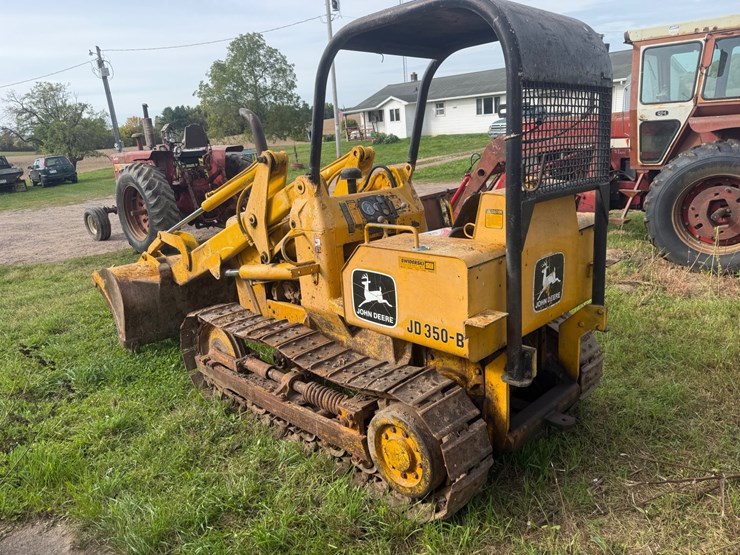 john-deere-350-image-11