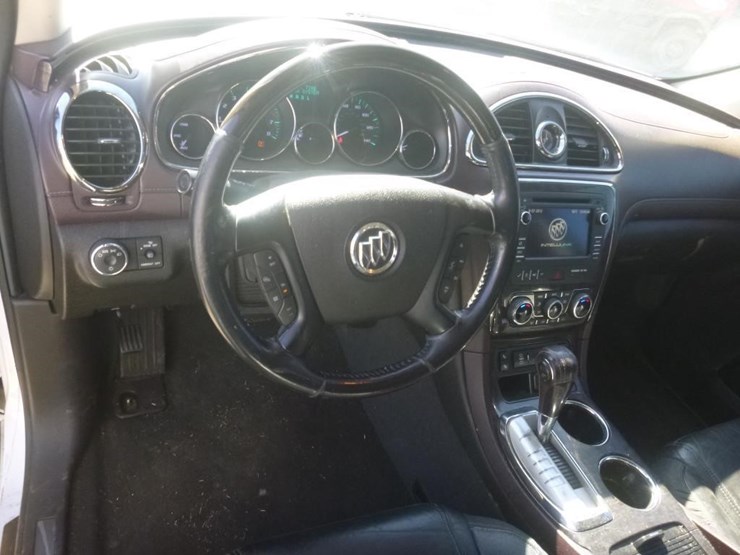 2016-buick-enclave-image-11