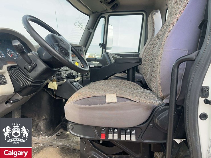 2019-international-workstar-7400-image-13