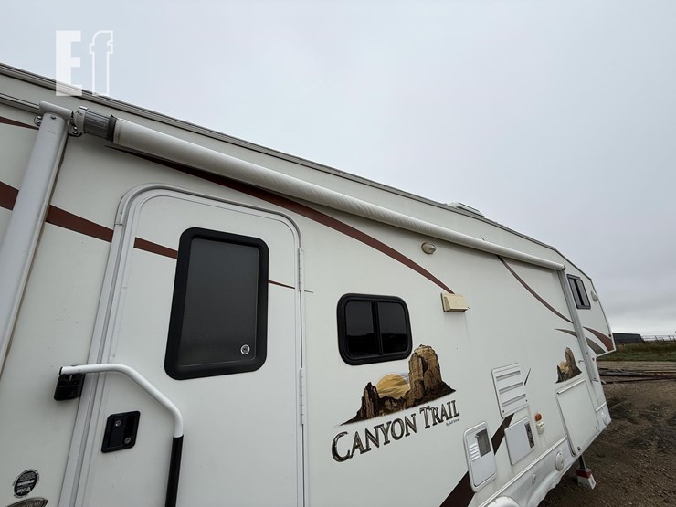 2011-trails-west-27ft-camper-image-33