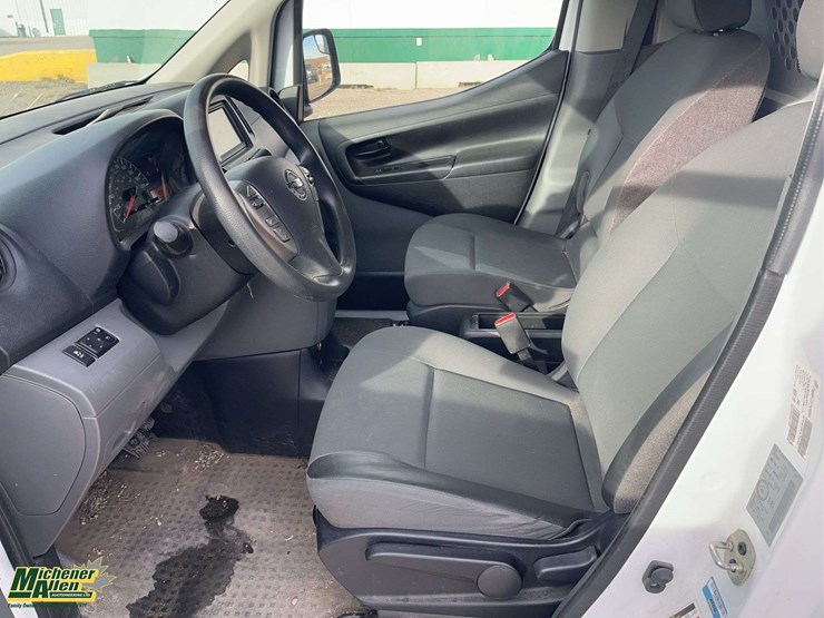 2021-nissan-nv200-image-13