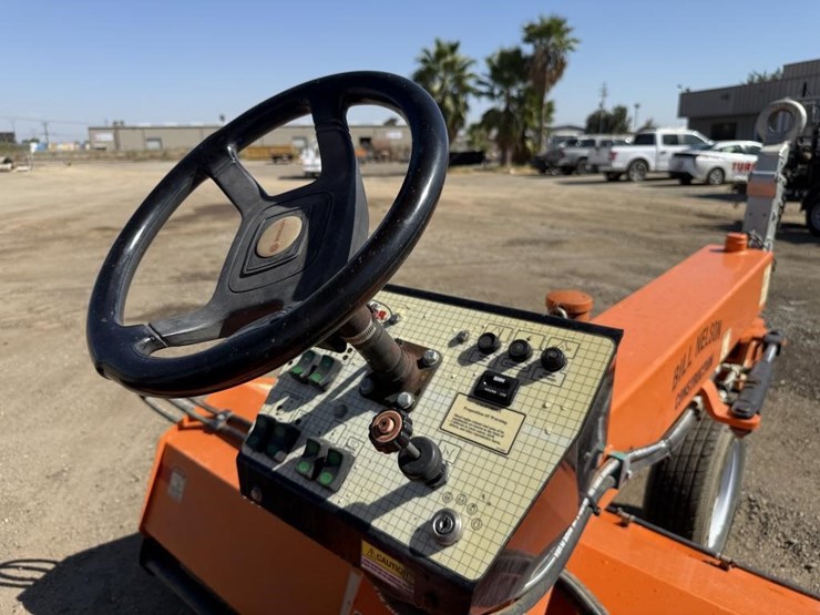 lay-mor-sm-300-3-wheel-broom-image-21