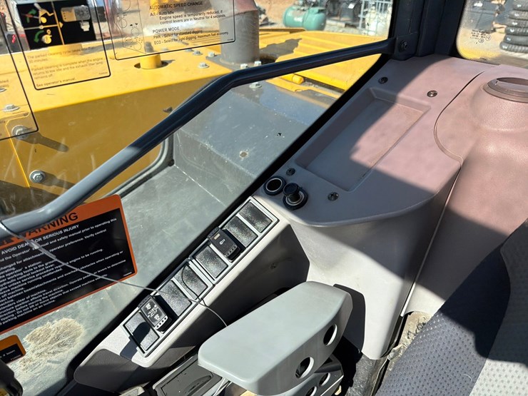 deere-85g-image-51