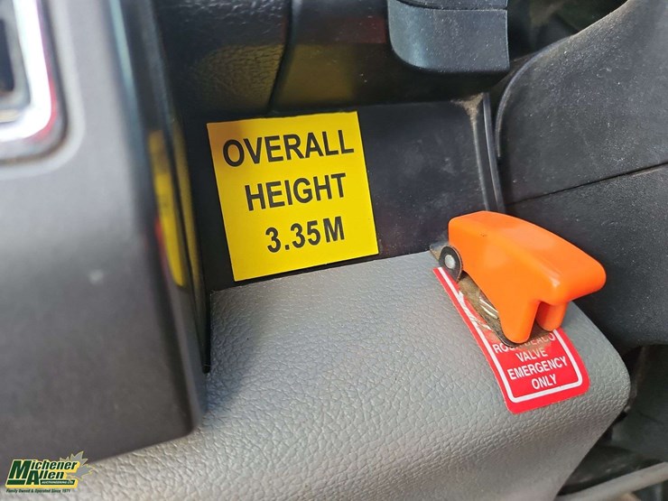 2017-ford-f550-image-21