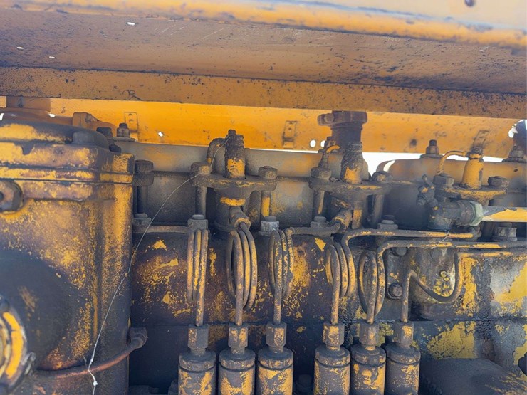 caterpillar-d5-image-37