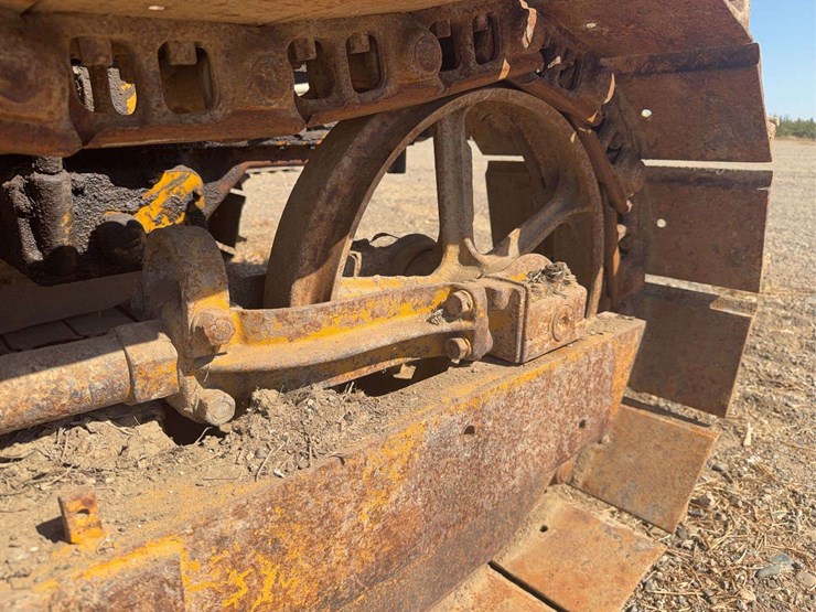 caterpillar-d5-image-31