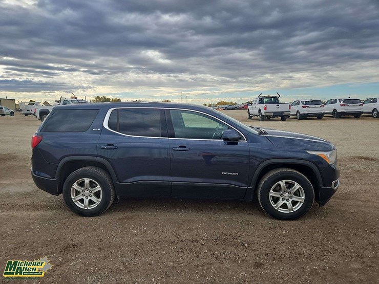 2018-gmc-acadia-image-21
