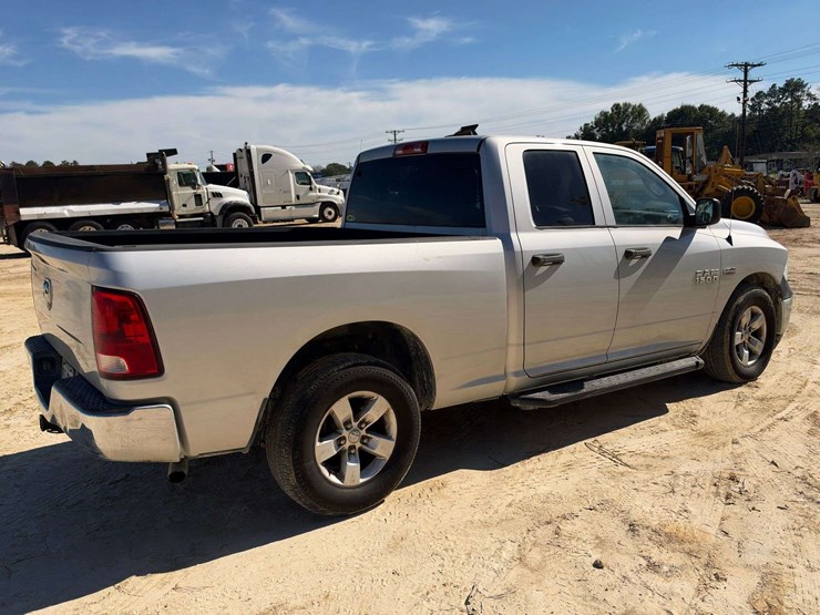2014-dodge-1500-image-3