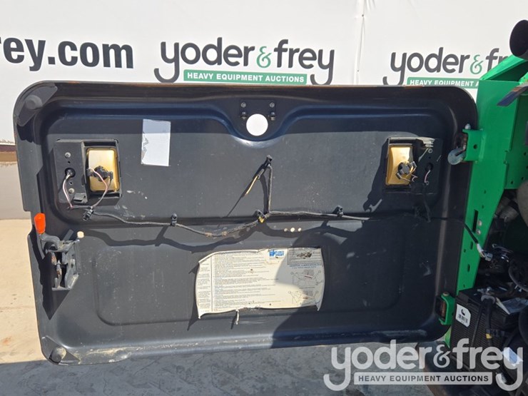 2020-bobcat-t550-image-38
