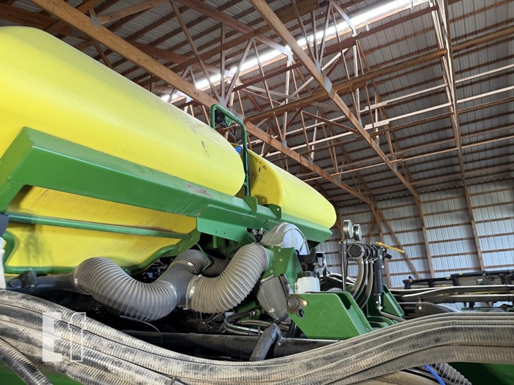2013-john-deere-db60-image-25