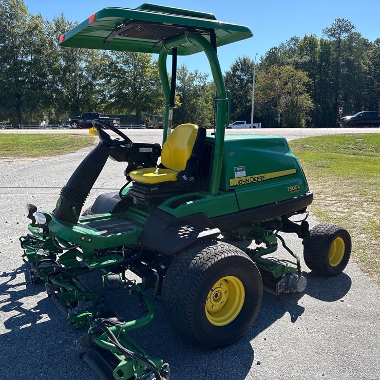 JOHN DEERE 7500A