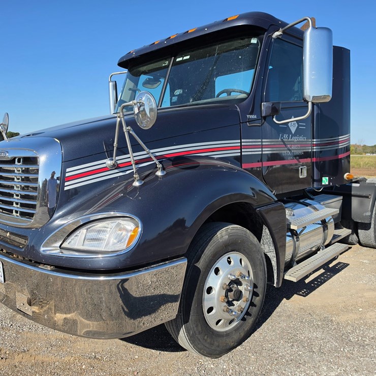 2016 FREIGHTLINER COLUMBIA 120