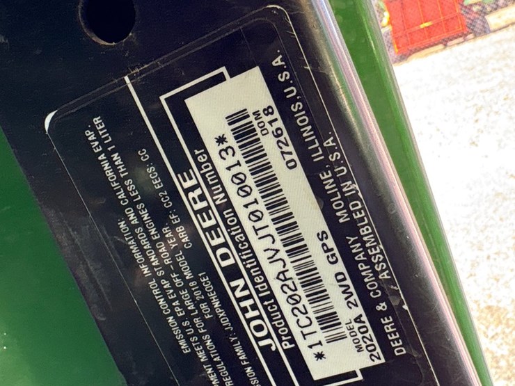 john-deere-300-image-8