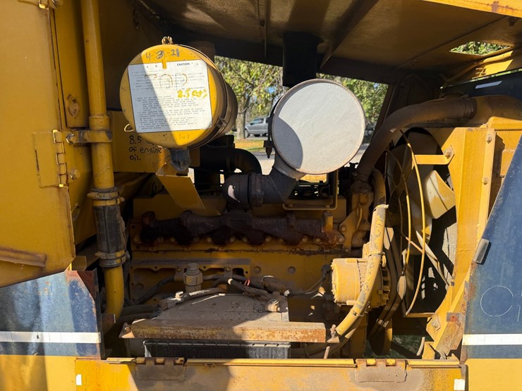 #3534-•-komatsu-gd305a-motor-grader-image-74