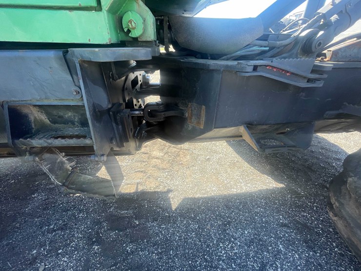 2000-john-deere-660-image-20