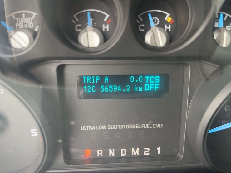 2014-ford-f550-image-30