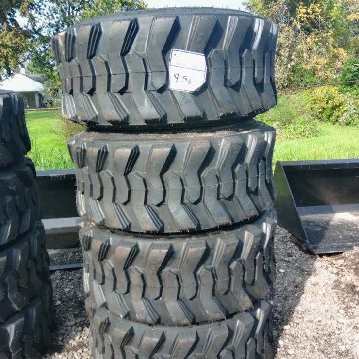 Forerunner 12-16.5 N.H.S. Tires (4 pcs)