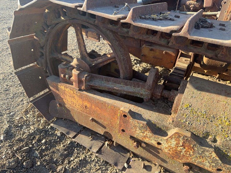 caterpillar-d2-image-11