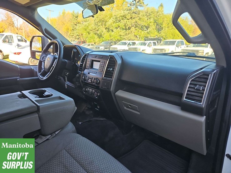 2016-ford-f150-image-28
