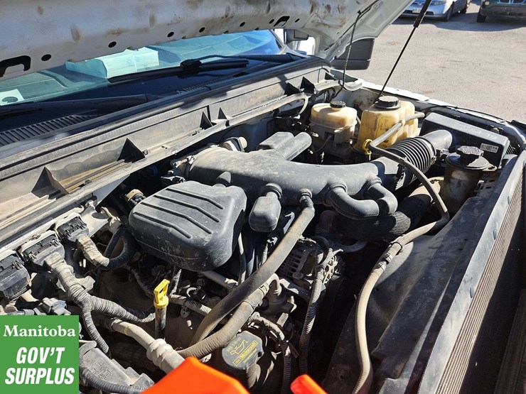 2014-ford-f550-image-29