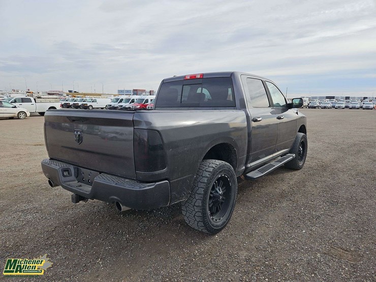 2017-dodge-1500-image-4