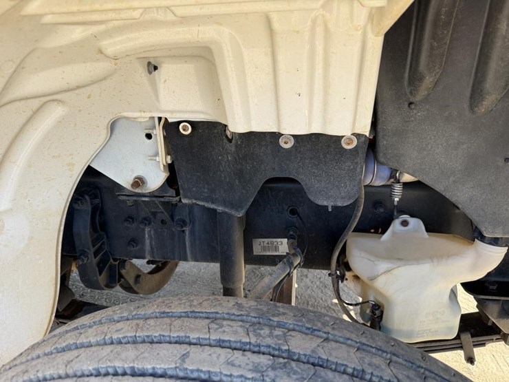 2018-freightliner-m2-dump-truck-image-34