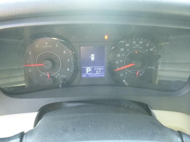 2017-toyota-sienna-image-15