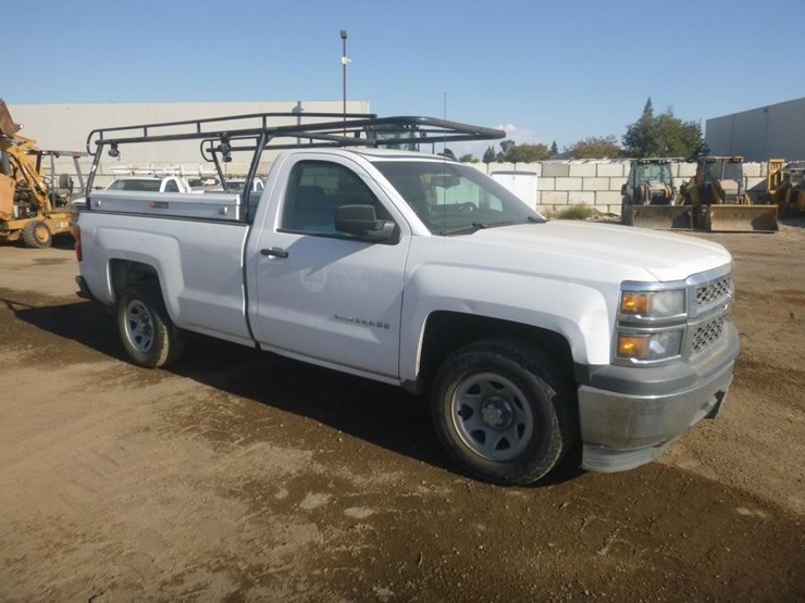 2015-chevrolet-1500-image-3