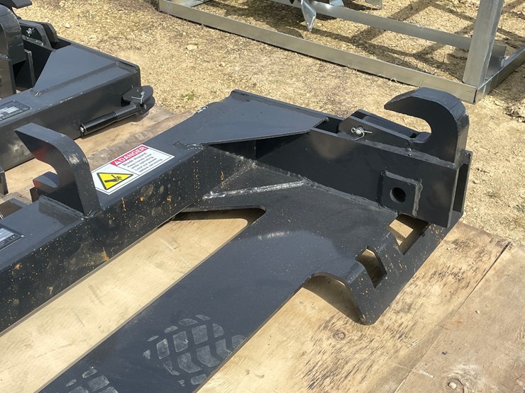 #2040-•-wolverine-skid-steer-quick-tach-rapid-hook-adapter-mount-image-6