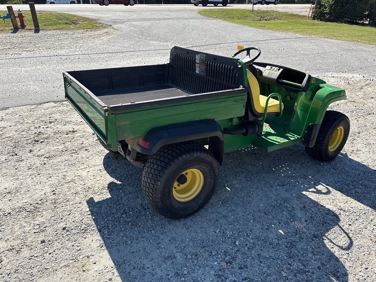 john-deere-gator-image-7