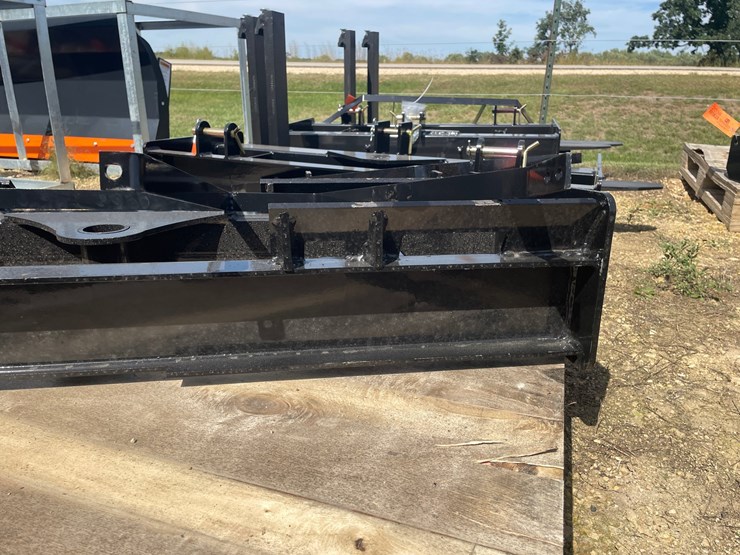 #2033-•-wolverine-skid-steer-pallet-fork-frame-attachment-image-11