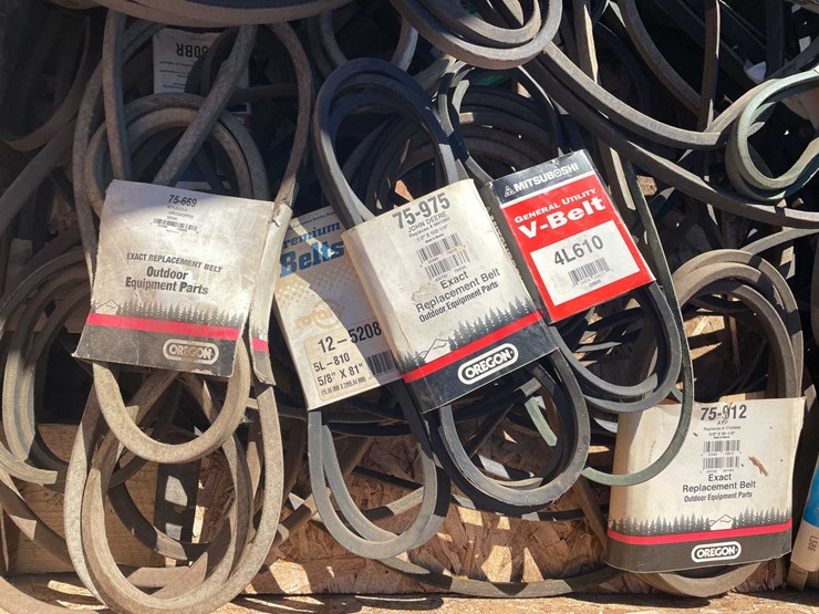 #1825-•-misc.-belts-and-mower-blades-image-4