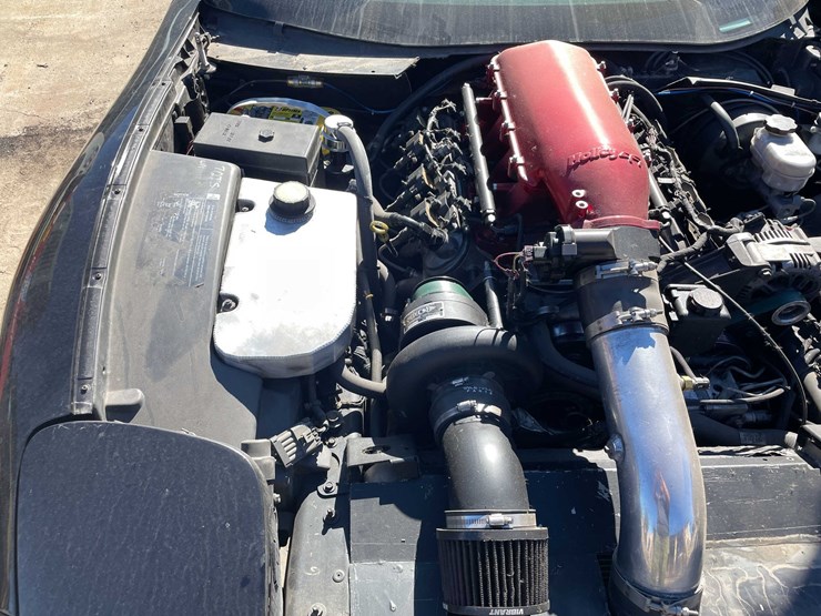 #1789-•-2001-chevy-corvette-(has-wi-title)-image-9