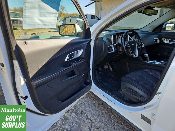 2015-chevrolet-equinox-image-15
