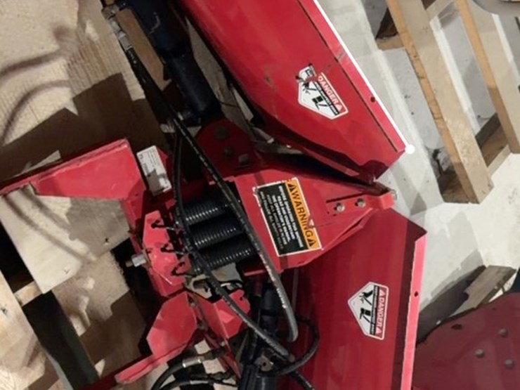 #1637-•-steiner-ventrac-v-plow-attachment-image-4